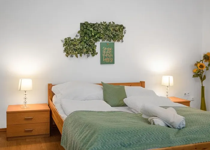 Elegant 2br - Near Bahnhof Meidling * Bécs